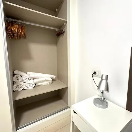 Lilly Playa De Americas Costa Adeje (Tenerife)