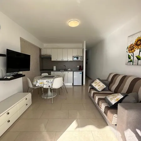 Lilly Playa De Americas *