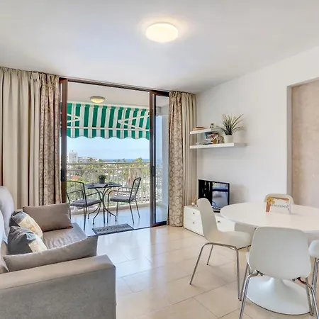 Lilly Playa De Americas Апартаменти