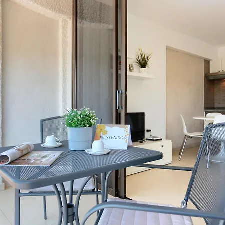 Lilly Playa De Americas Апартаменти Адехе