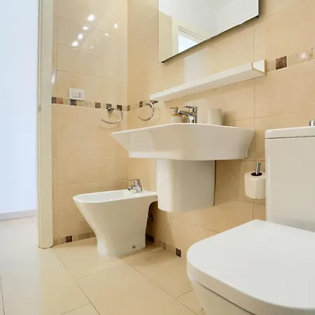 Апартаменти Lilly Playa De Americas