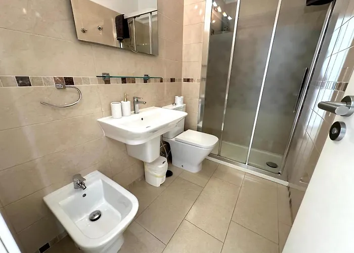 Апартаменти Lilly Playa De Americas