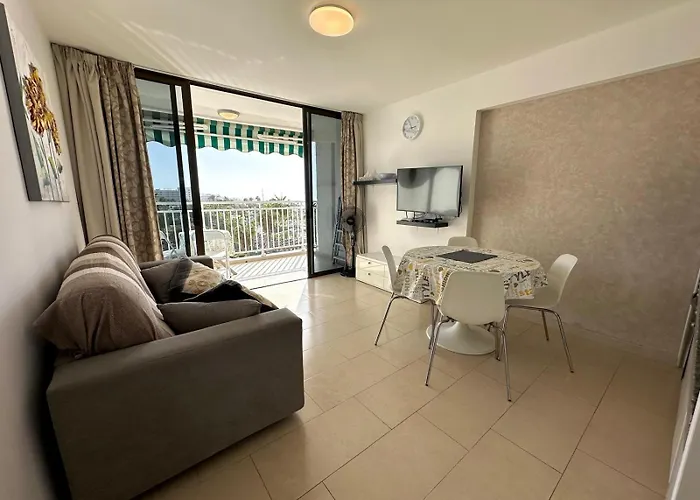 Lilly Playa De Americas Апартаменти Адехе